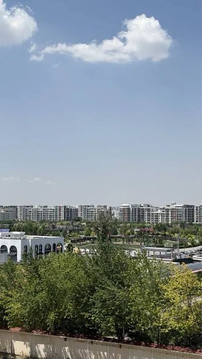 Срочно продаётся 3/5/51 квартира в Nest One с террассой 62 м2