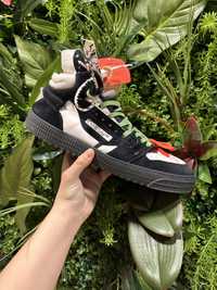 Off White Court 3.0 Black Violet