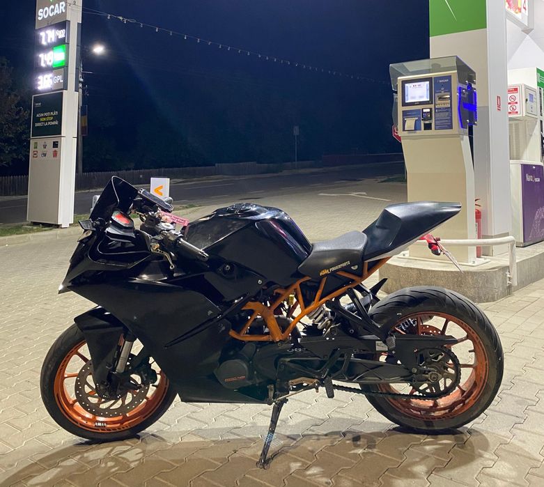 Se vinde KTM RC 125, 2016, cu probleme