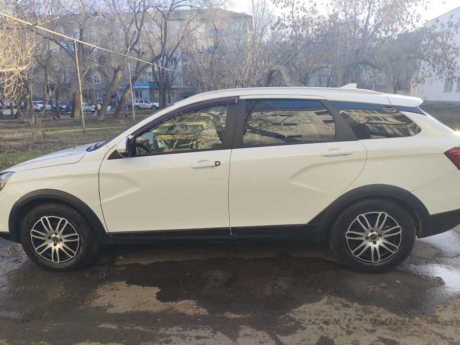 Продам автомобиль LADA Vesta SW Cross