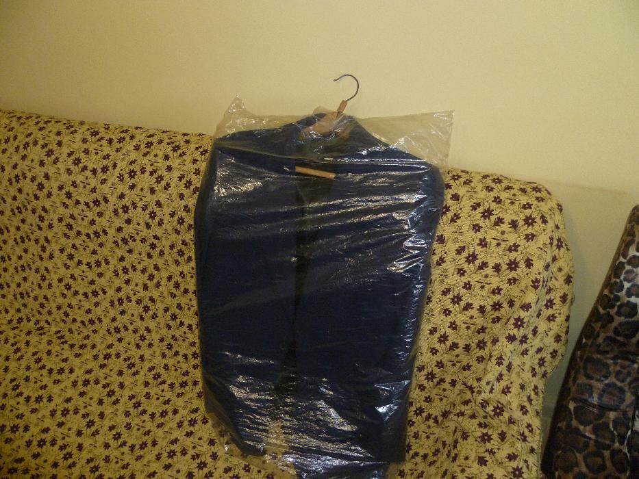 Шушлеково яке зимно продавам с две вълнени блузи и палто чисто и яке я