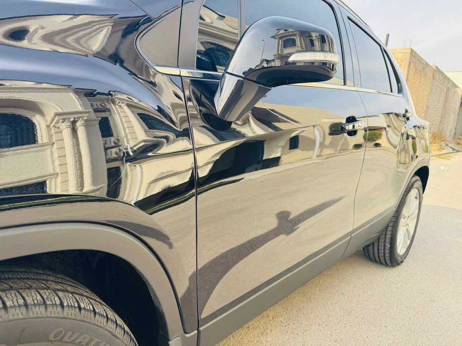 Tracker 2020 Sotiladi