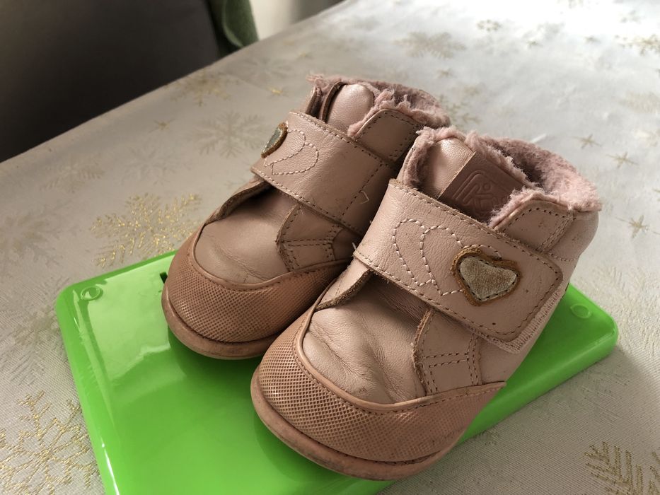 Невероятни бебешки обувки Колев и Колев