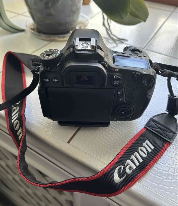 Canon 70d с обьективом canon f1.4 50mm