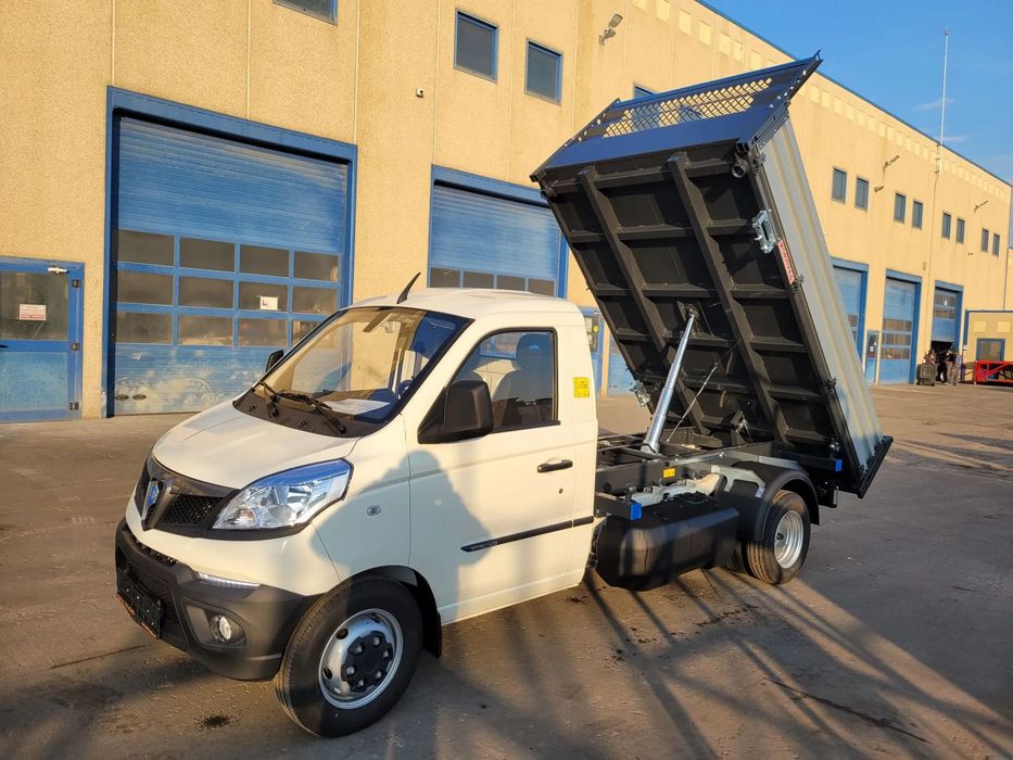 Piaggio NP6 Bena Basculabila Piaggio NP6 punte simpla spate bena basculabila trilaterala