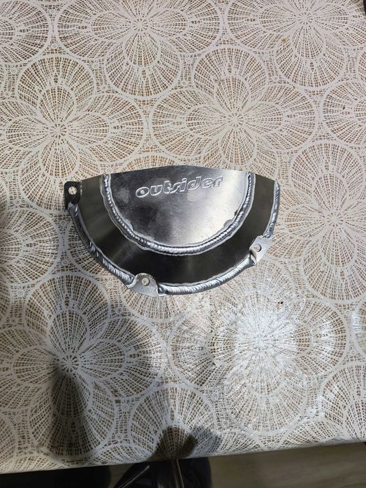 Vând protectie capac ambreiaj outsider