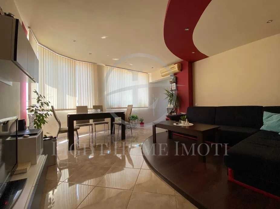 Продава се Тристаен апартамент в Пловдив, Тракия - 94 кв.м за 1586 €/кв.м - Снимка #1