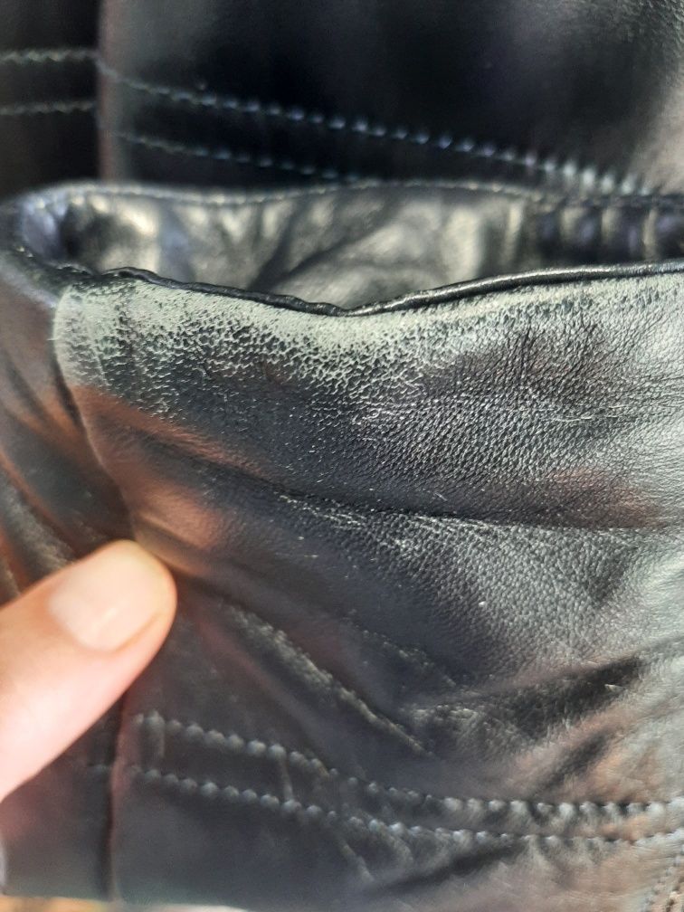 Vopsitorie articole din piele și textile