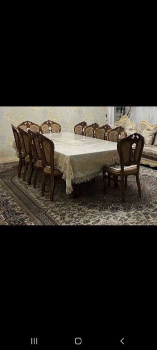 Продается стол и 12 стульев