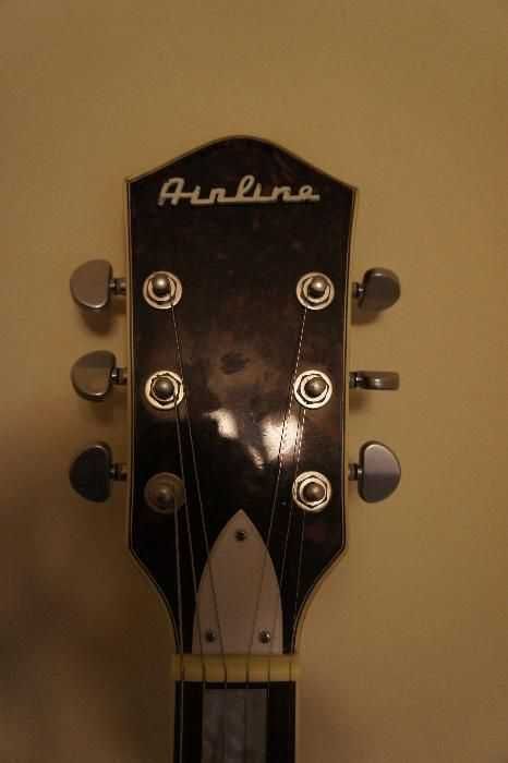 Chitara hollowbody/semiacustica Eastwood Guitars Airline