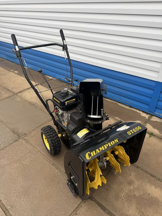 Снегоуборщик для дома и участка