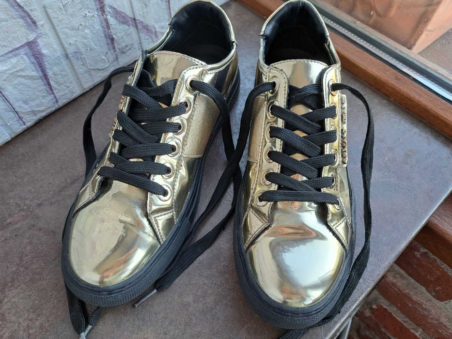 дамски маратонки,спортни обувки,сникърси кецове ARMANI 38,армани