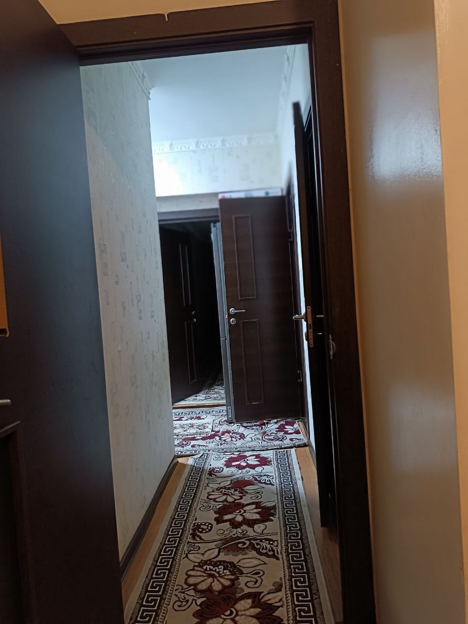 Продам квартиру  янги йул новостройка