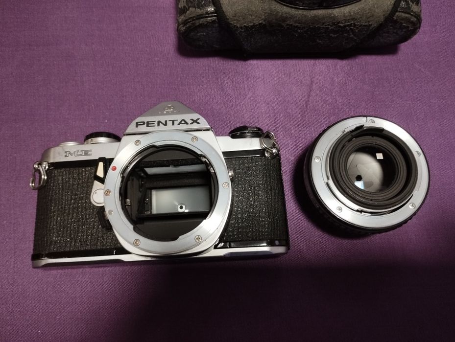Pentax ME plus obiectiv 50mm 1.7 cititi descrierea!