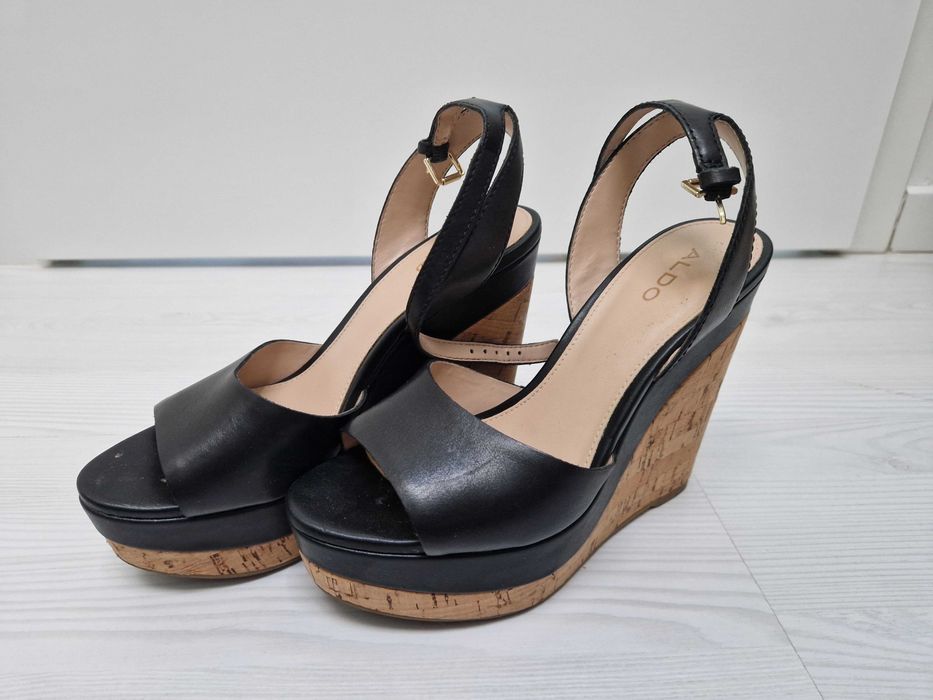 7 Perechi sandale/botine/pantofi - Marime 36 - pret per pereche