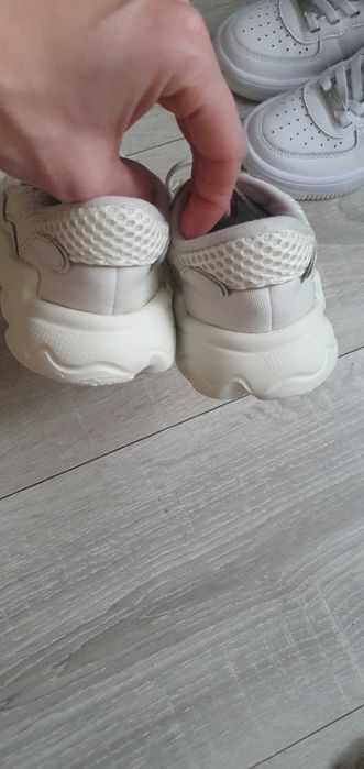 Adidasi Ozweego copii