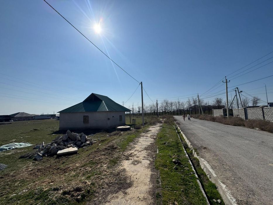 навастройкада уй сатылады