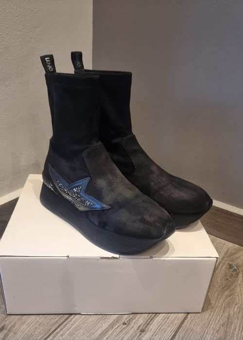 Боти.  LiuJo.  .