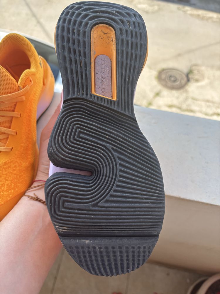 Nike versair 40 размер