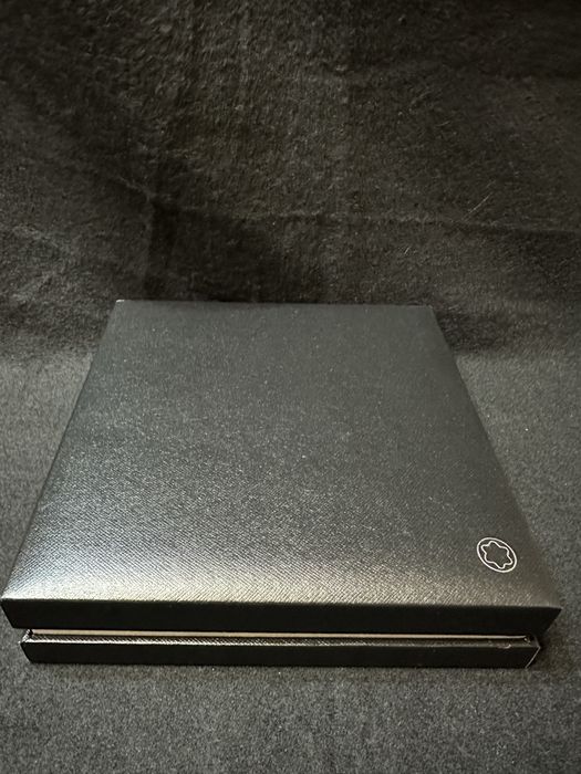 Montblanc – химикал и кожен card holder / визитник