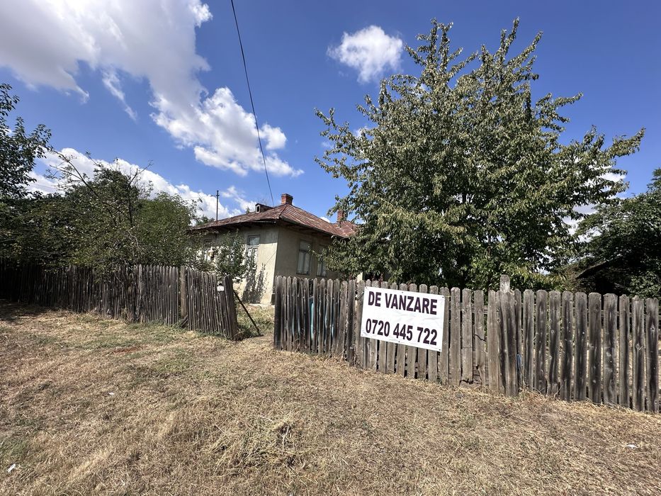 Casa Ciochina, Ialomita, cu teren de 1644 m