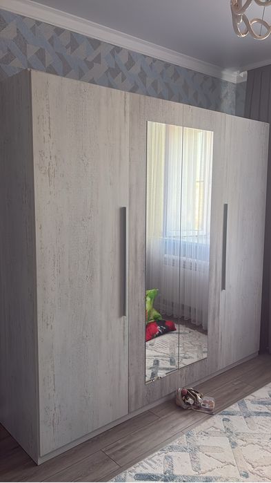 Продам шкаф серый цвет