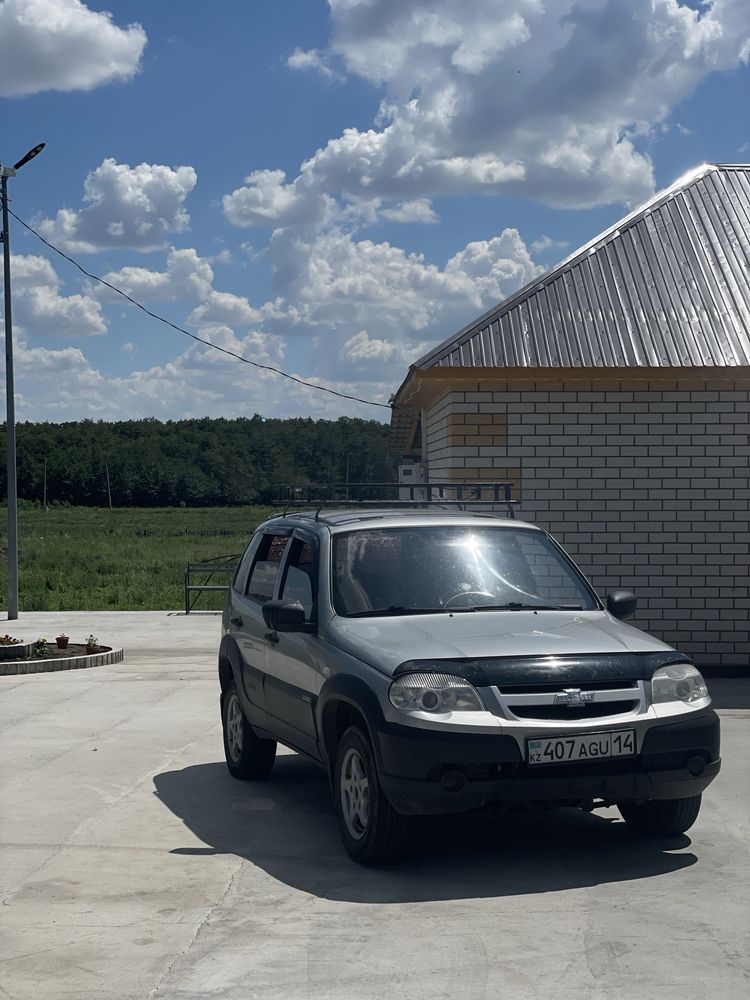 Шевроле Нива.
