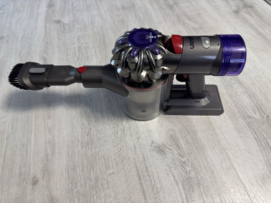 Dyson V8 Total Clean