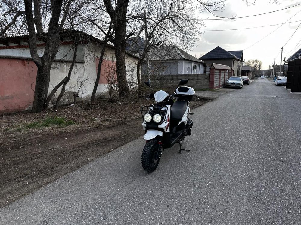 Бумер мопед 150
