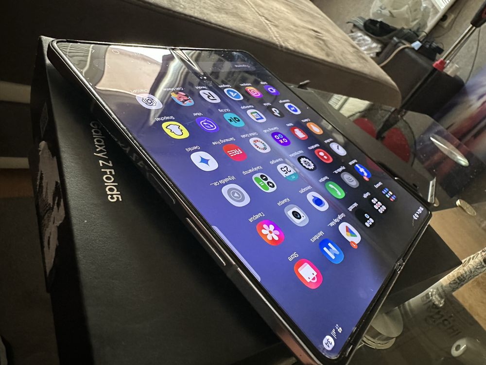 Samsung Galaxy Fold 5  Dual Sim