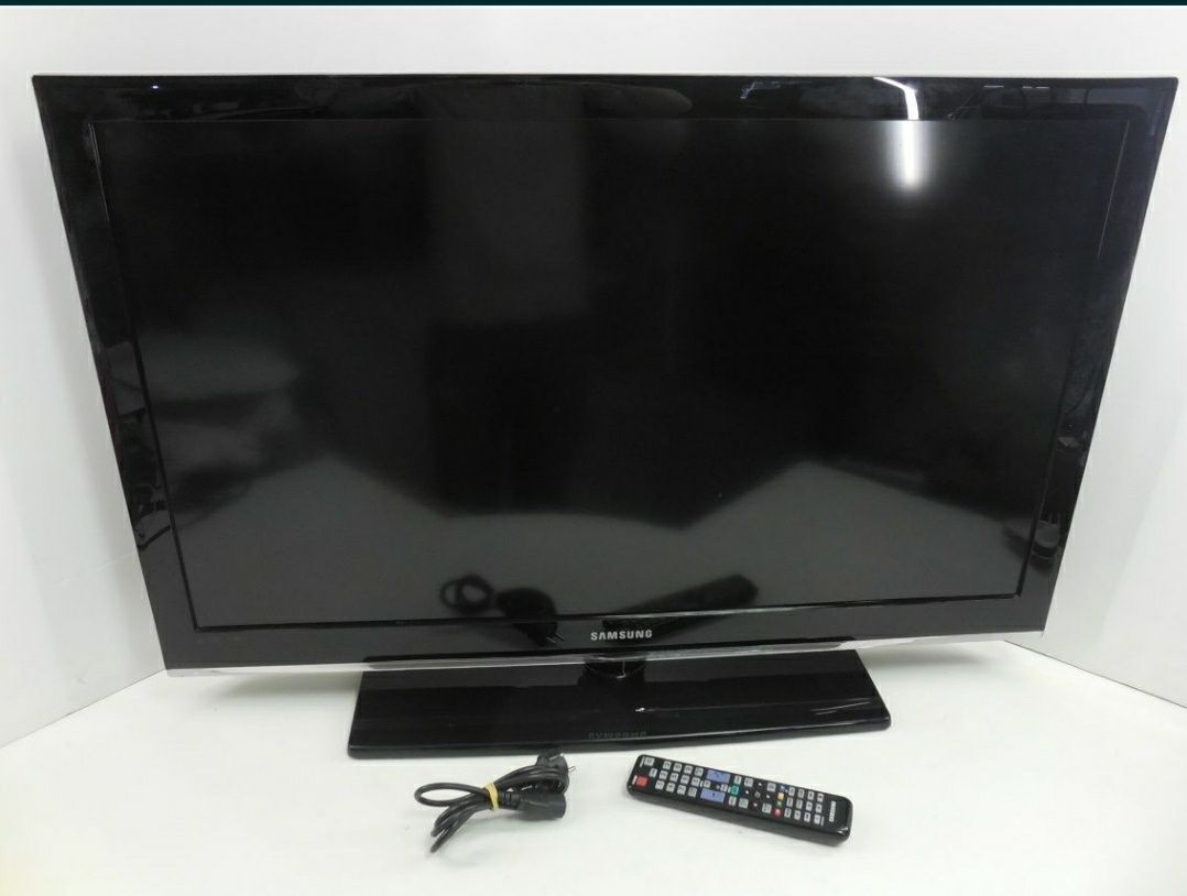 Телевизор Samsung диагональ 32'