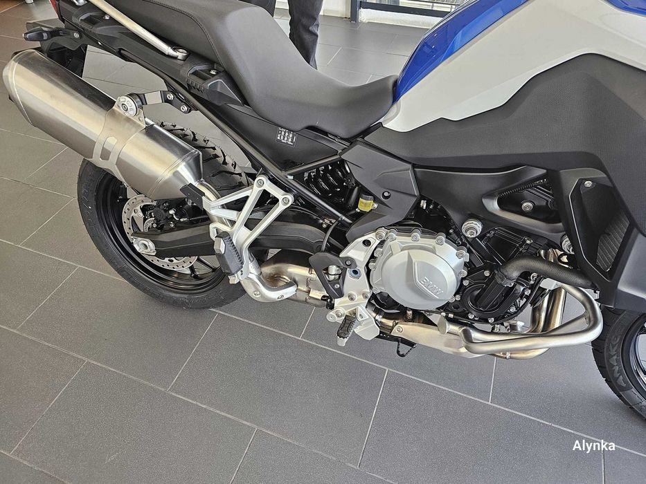 Motocicleta BMW 750 GS