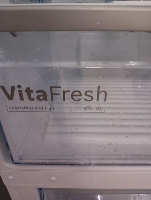 Иноксов комбиниран хладилник с фризер Бош Bosch A+++ 2 години гаранция