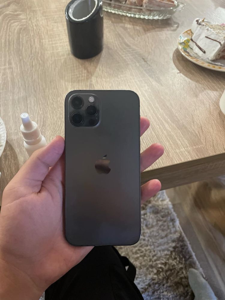 iPhone 12 Pro 84% Baterry