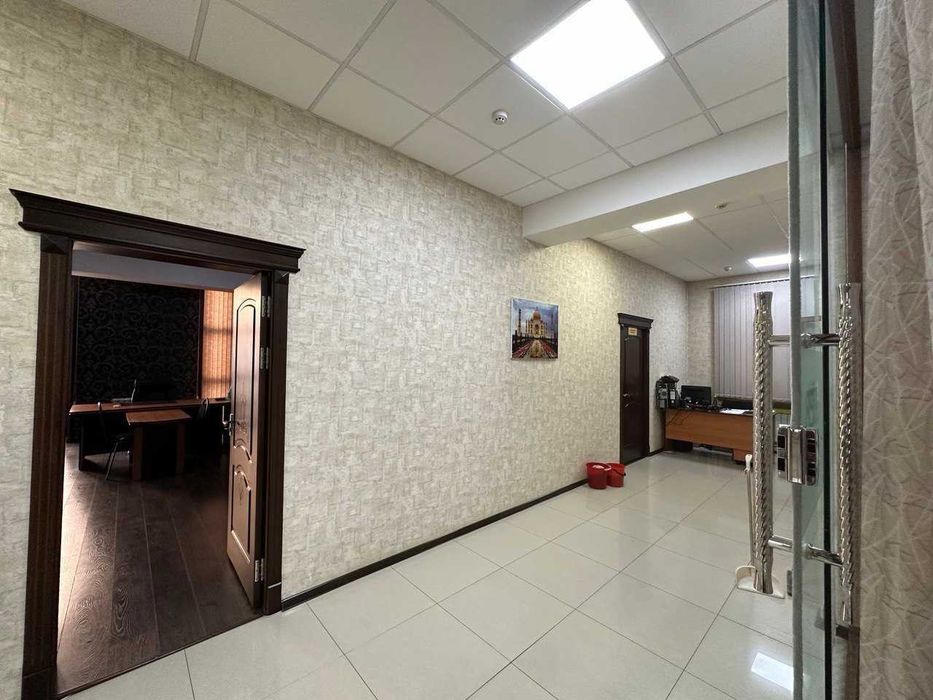 Аренда здания 1500 м², 4 этажа