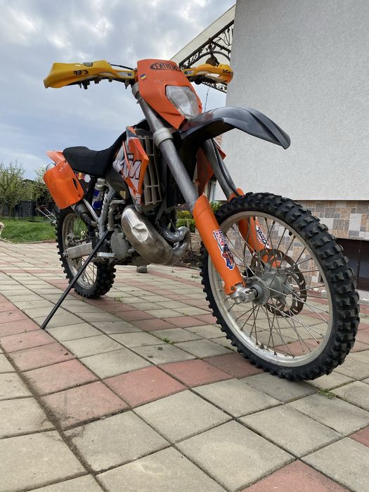 Vând cross KTM 250cc