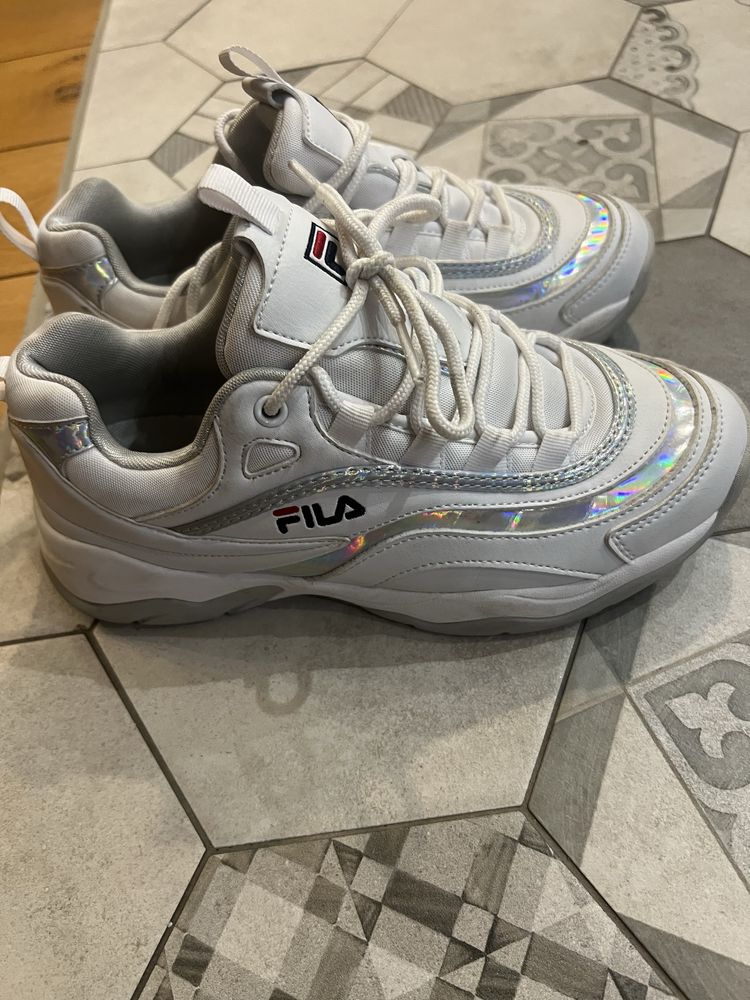 унисекс маратонки FILA 39 номер