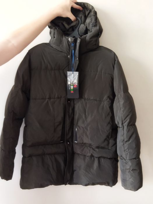 Куртка новая теплая.Зима