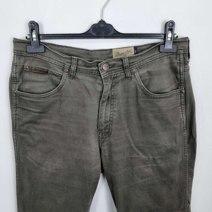 Blugi WRANGLER, model 'Arizona', marime W33 L32