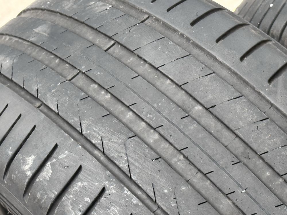 255/45/R19 Pirelli Scorpion 2бр летни dot2211 3-4mm