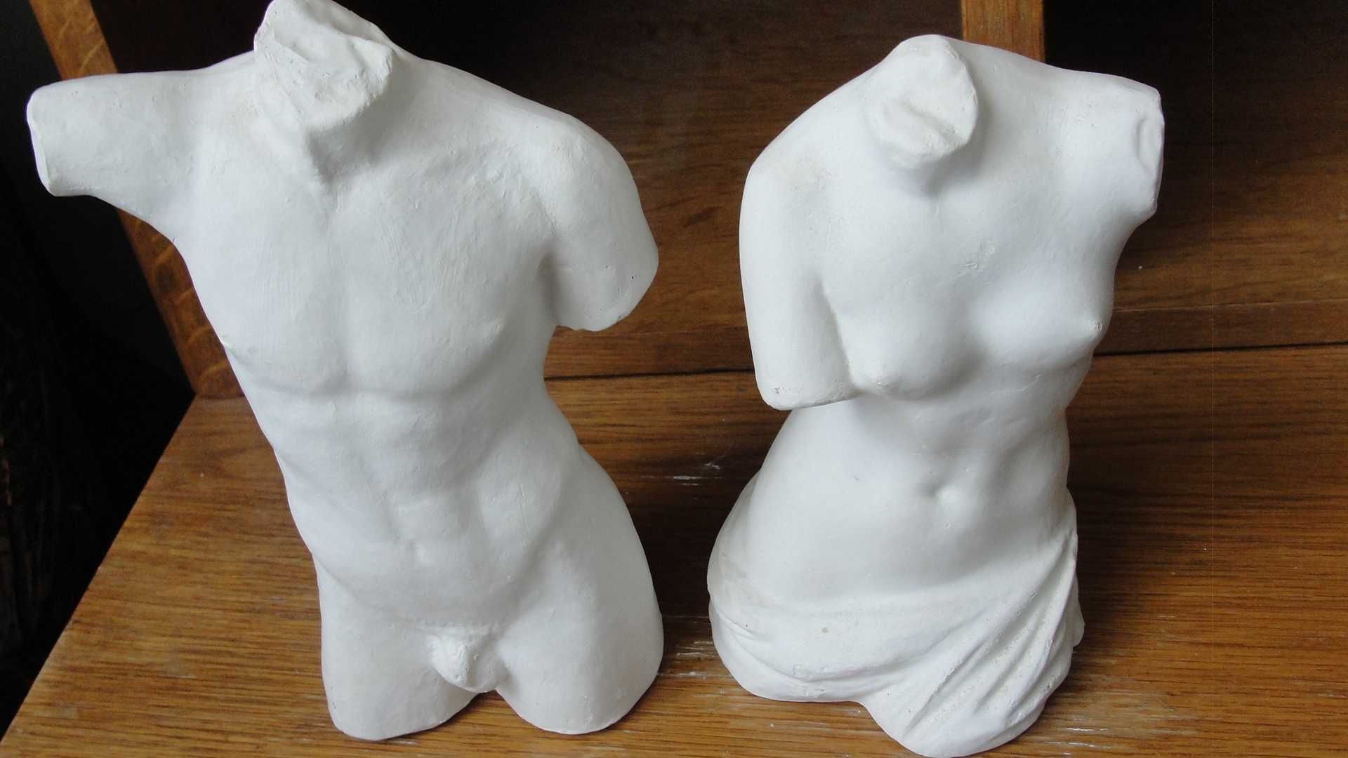 2 statuete din ghips,perfecte estetic,preț pe ambele
