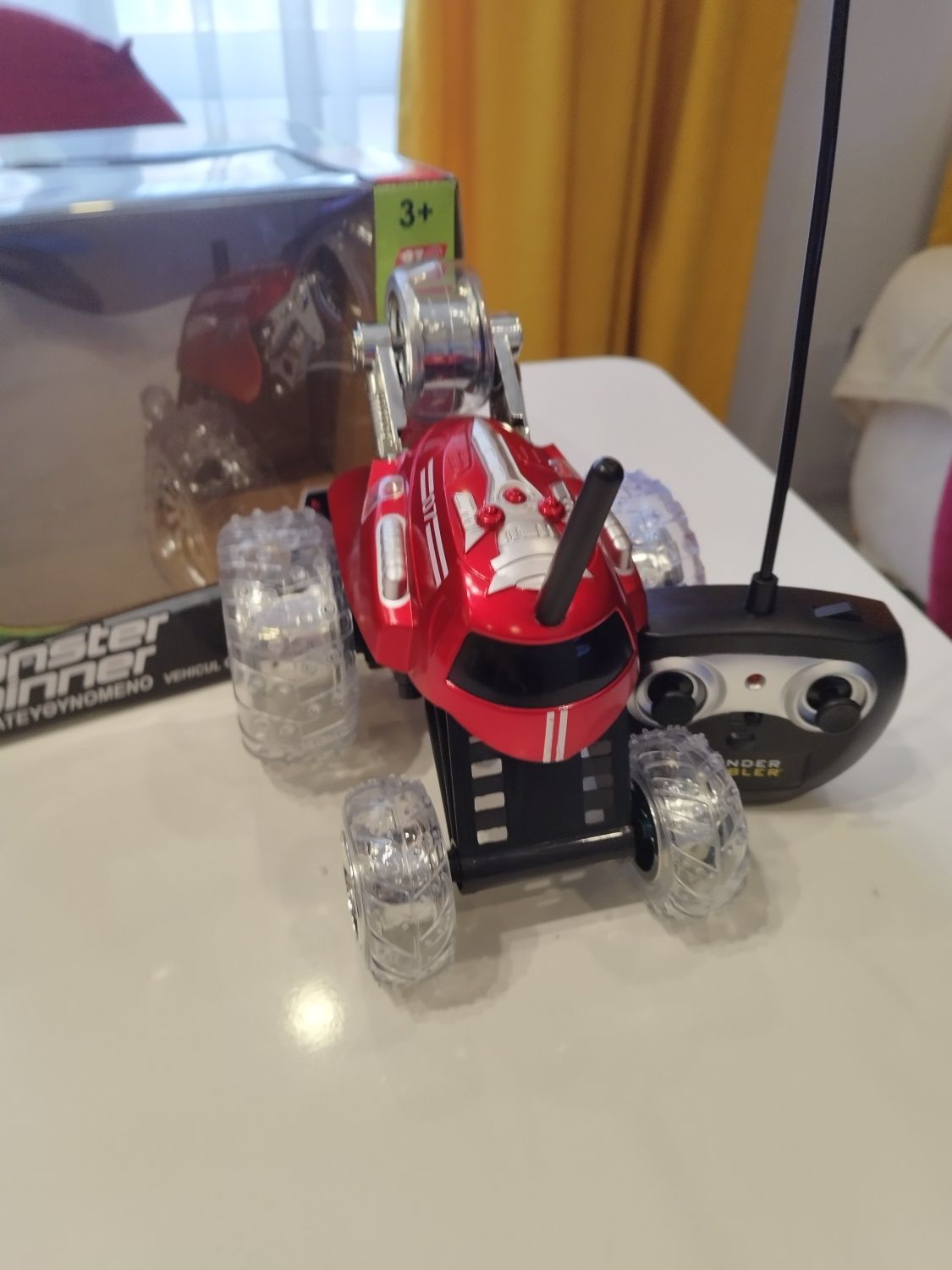 Бъги за каскади Stunt Car Five Wheel R/C с дистанционно