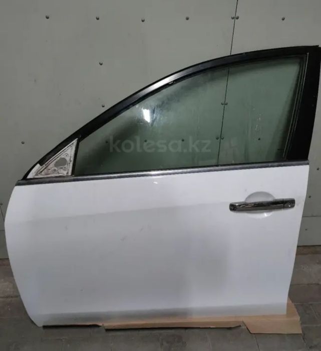 Дверь на Ниссан Альмера G15