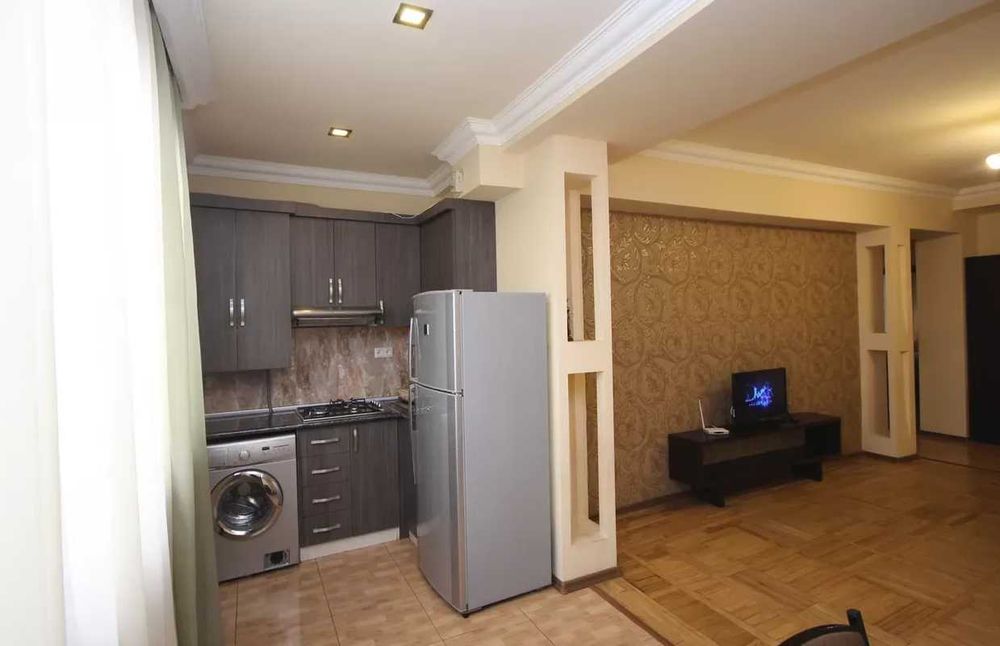 Дава се под наем Двустаен апартамент в Пловдив, Изгрев - 65 кв.м за 331.5 € - Снимка #4