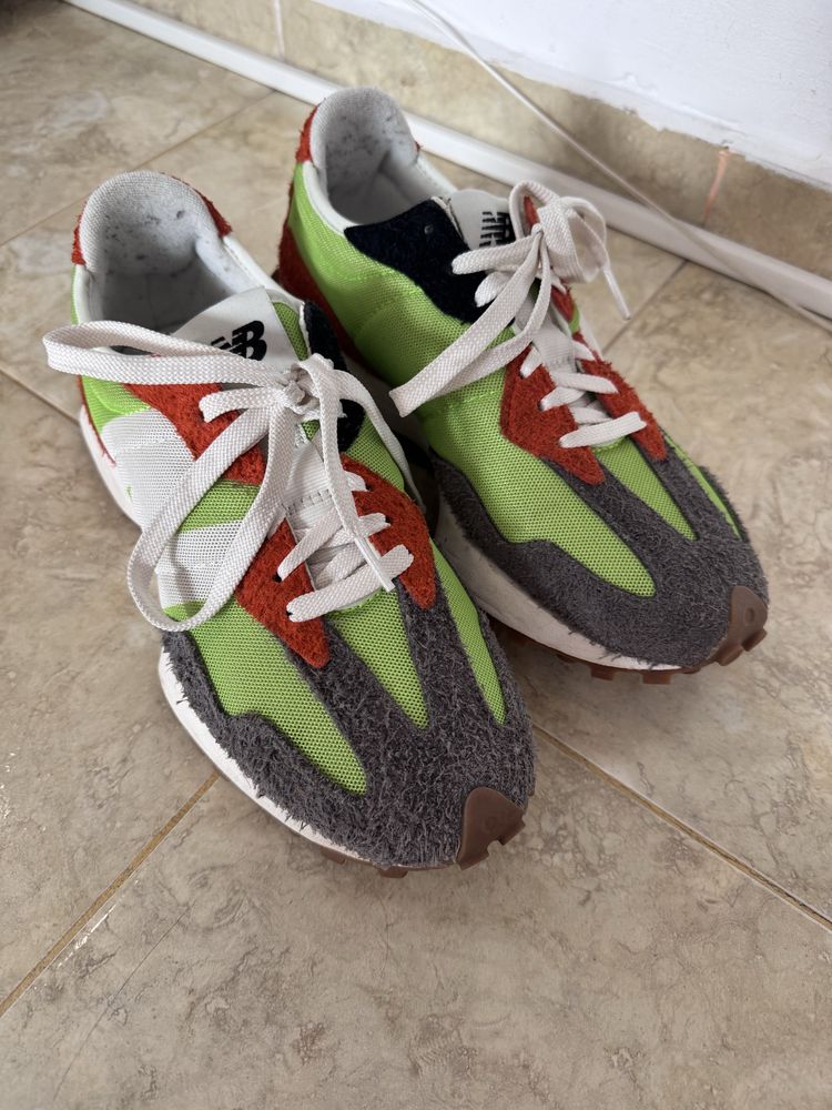 Маратонки New balance 327 , 40,5 номер , стелка 26 см