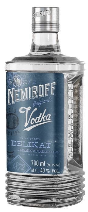 Продам пустые бутылки из под водки Nemirov Delikat