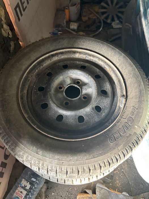 Продам диски с зимней резинойR15