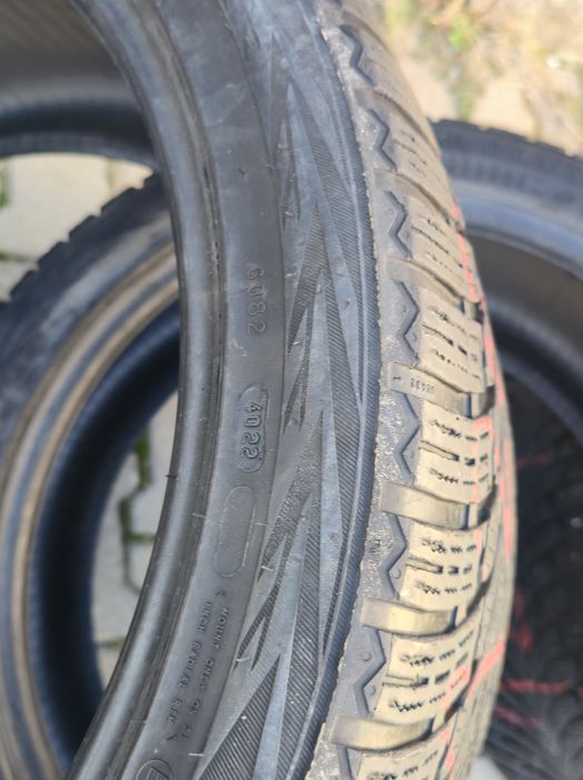 295 35 21 nokian