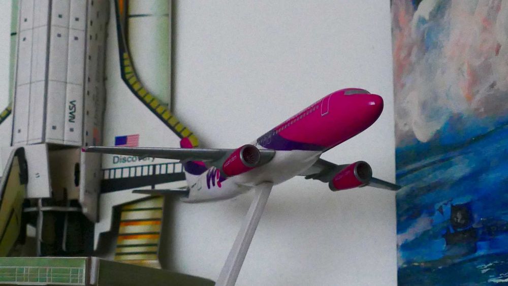 Unicat Absolut: Avion Wizz Air macheta A320