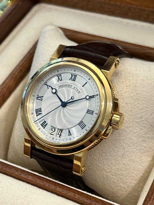 Часы наручные Breguet